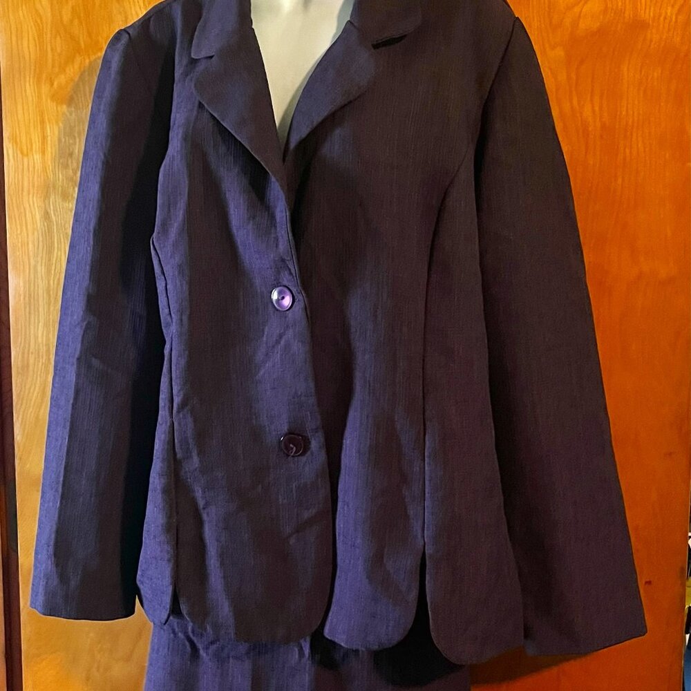 Beautiful purple PRIDE AND JOY polyester skirt and jacket set - 18W